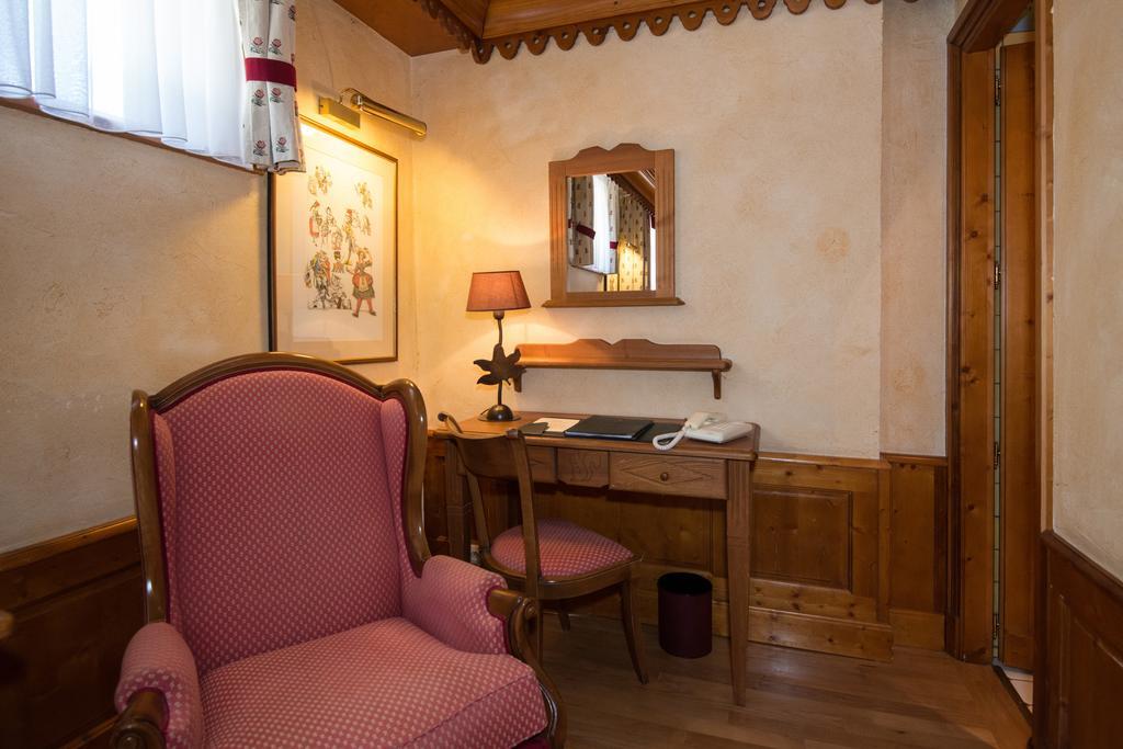 Hotel Les Buttes Ventron Buitenkant foto